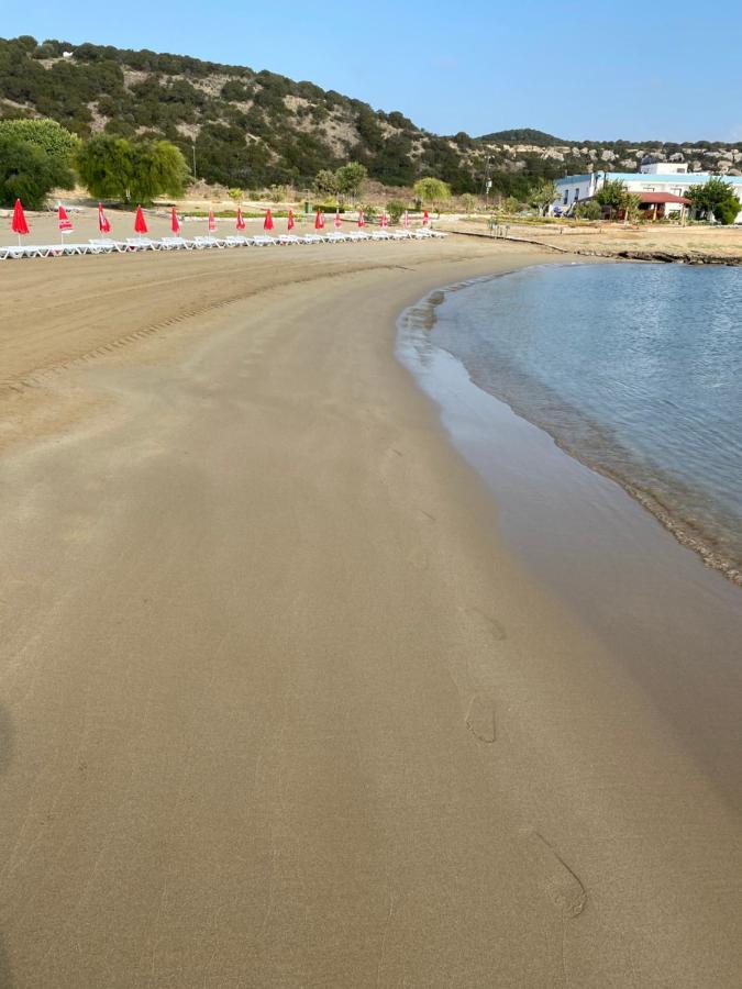 Livana Hotel Agia Trias Exterior photo